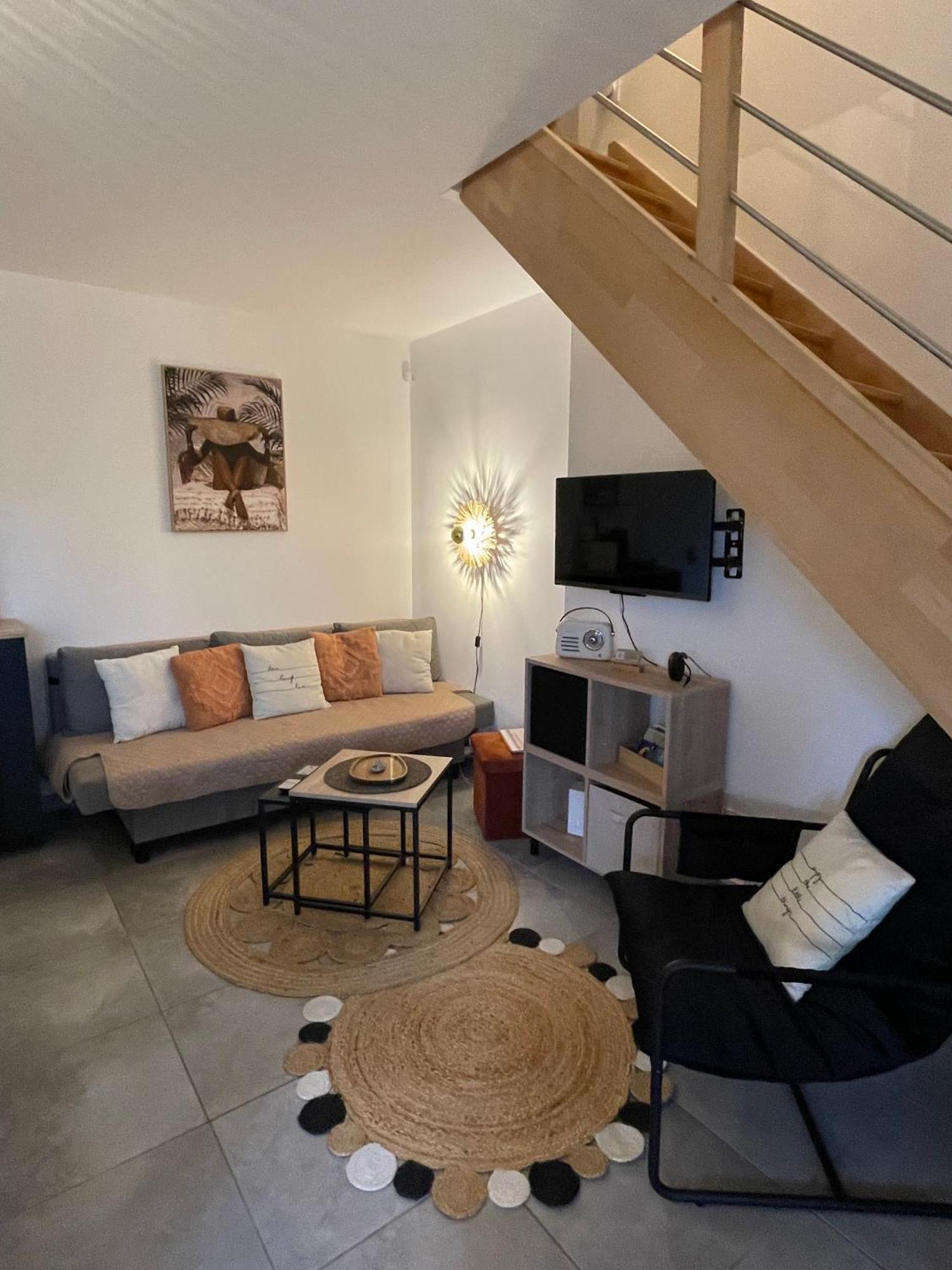 Willa A Casa Di Lo Lecci Zewnętrze zdjęcie